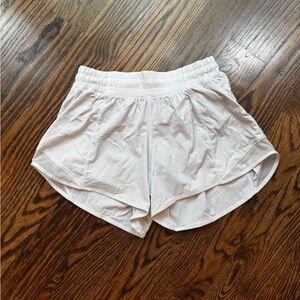 lululemon athletica white hotty hot shorts